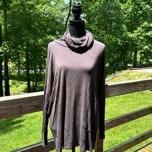 Chelsea & Theodore Tunic
